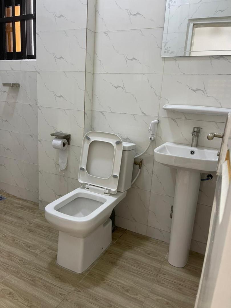 Ferienwohnung Chez Gero Cotonou Exterior foto